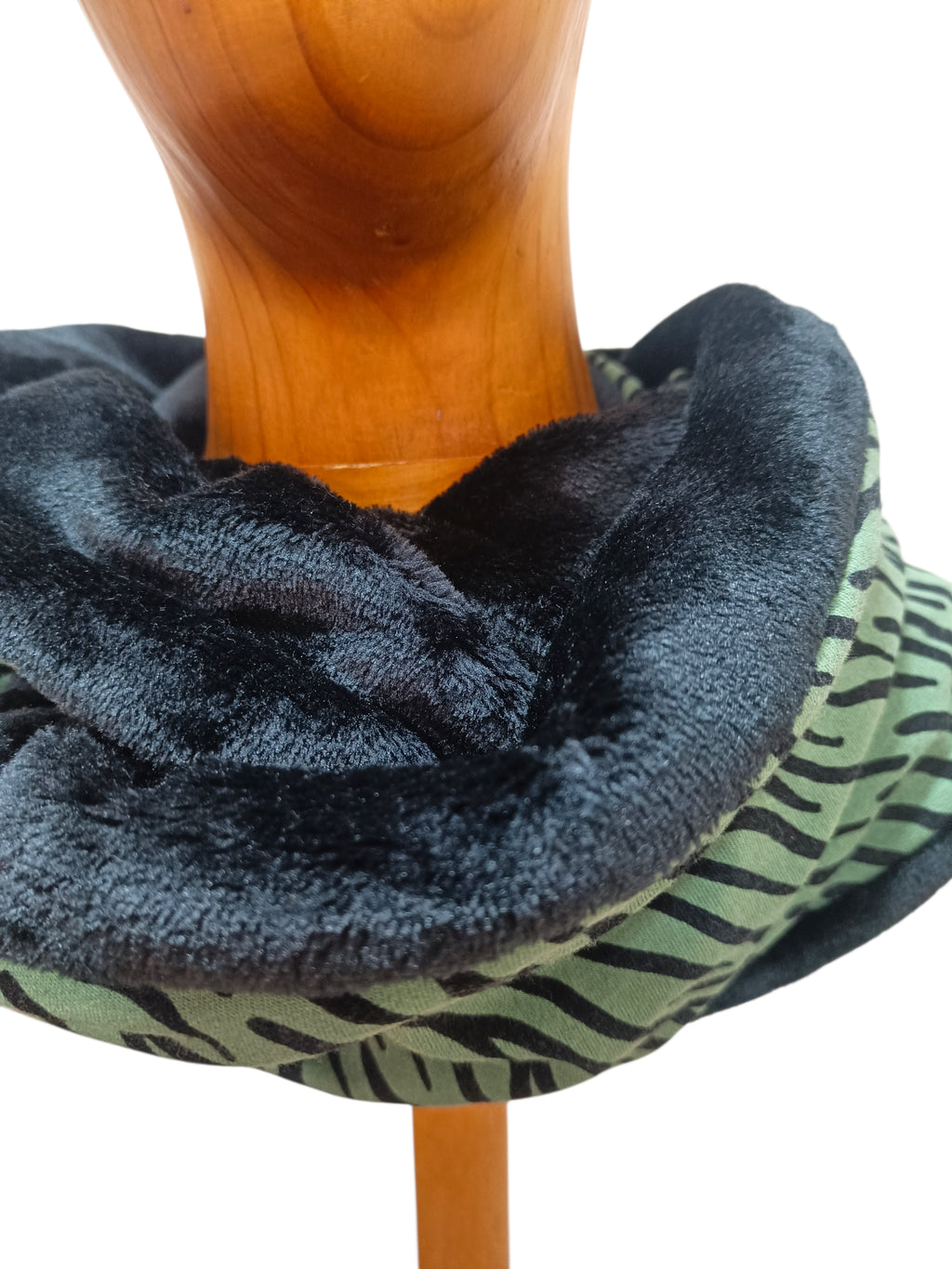 [Variant: Animal Verde - Negro]