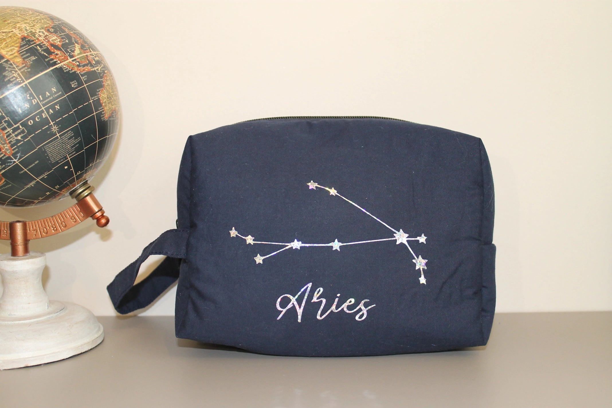 Neceser personalizado con vinilo textil horóscopo